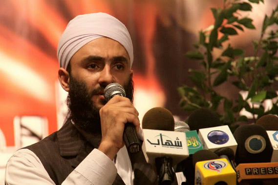 Like Father, Like Son: Palestinian Boy Memorizes Entire Quran