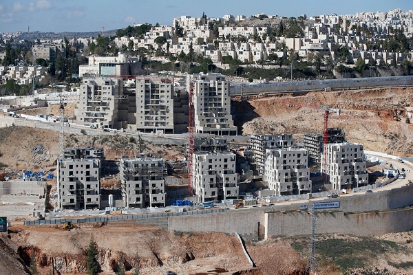 Zionist Regime to Approve 1,285 Settler Units in West Bank
