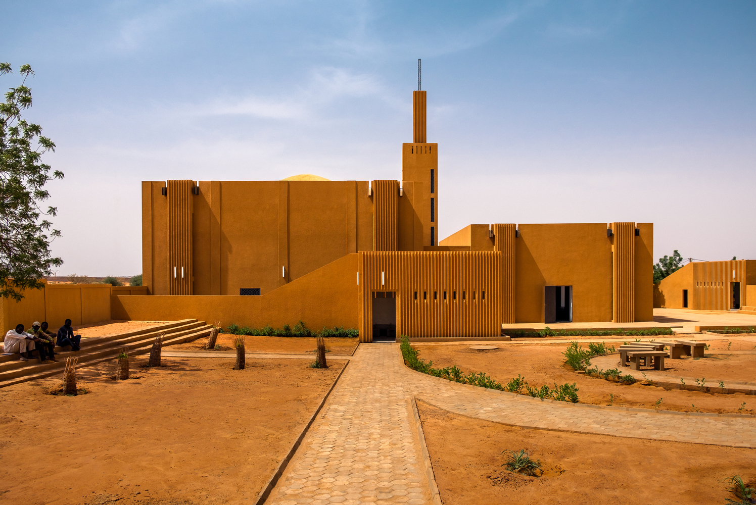 Quick View at Distinctive Mosques in Sub-Saharan Africa