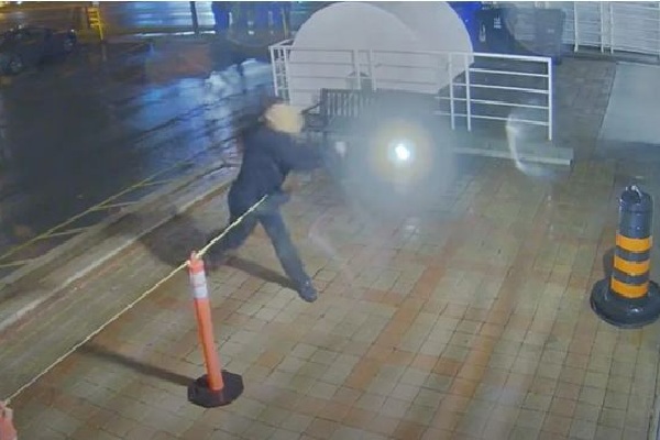 Canadian mosque vandalized 