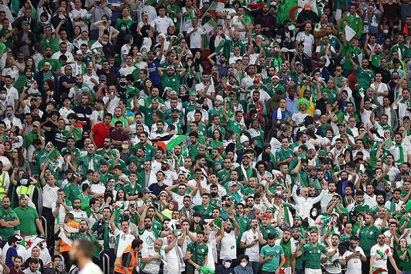 Algerian Coach Dedicates Arab Cup Trophy to Palestinians