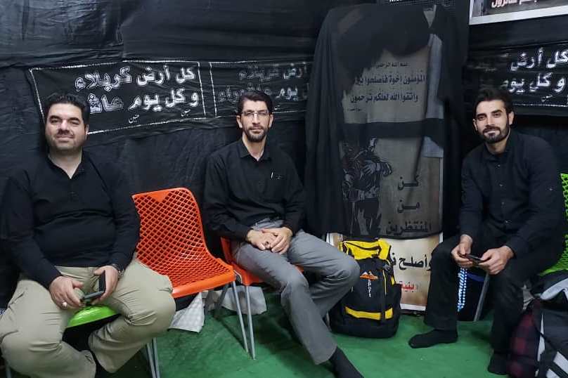 Iranian Qaris Reciting Quran in Najaf-Karbala Route
