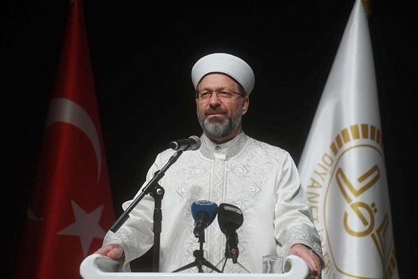 Hundreds of Quran Memorizers Graduate in Turkey