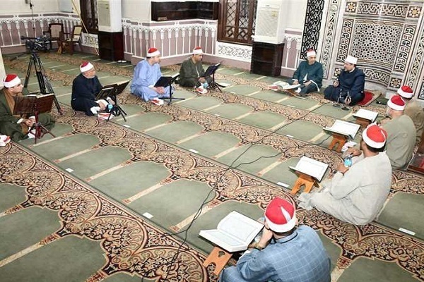 Senior Qaris Take Part in Quranic Event at Cairo Mosque
