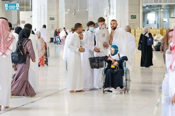 Program Launched at Mecca Grand Mosque to Serve Elderly Pilgrims