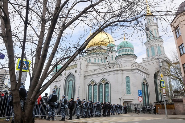 Eid al-Fitr prayers in Moscow