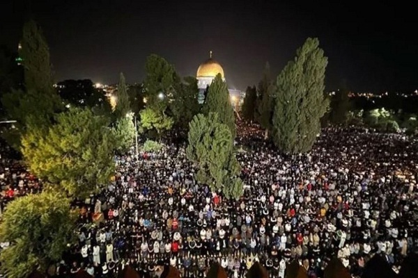 Worshipers at Al-Aqsa Mosque