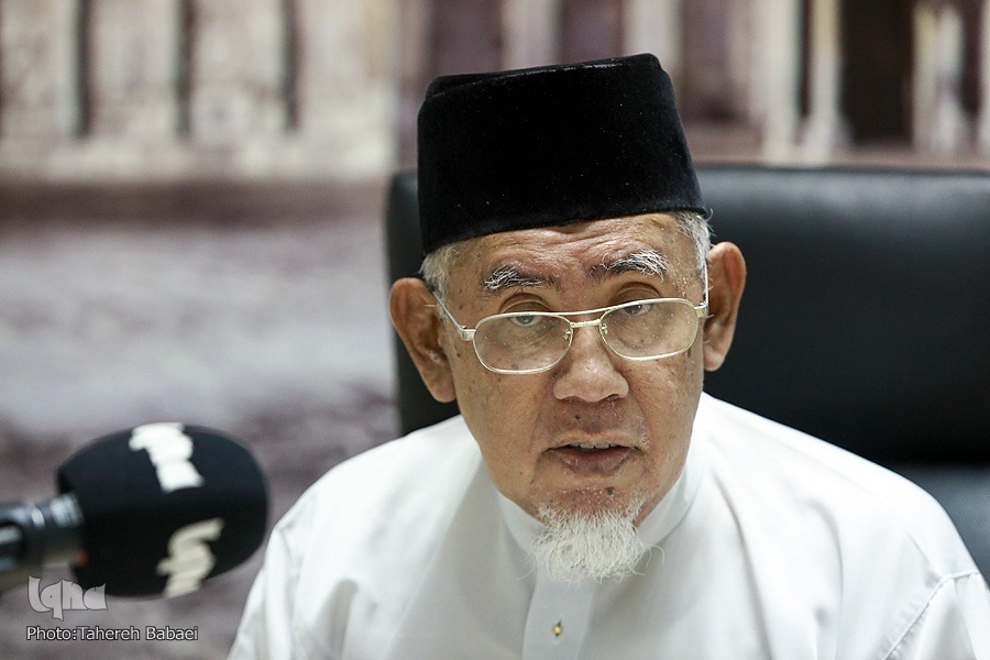 President of the Malaysian Consultative Council of Islamic Organizations (Mapim) Mohd Azmi Abdul Hamid