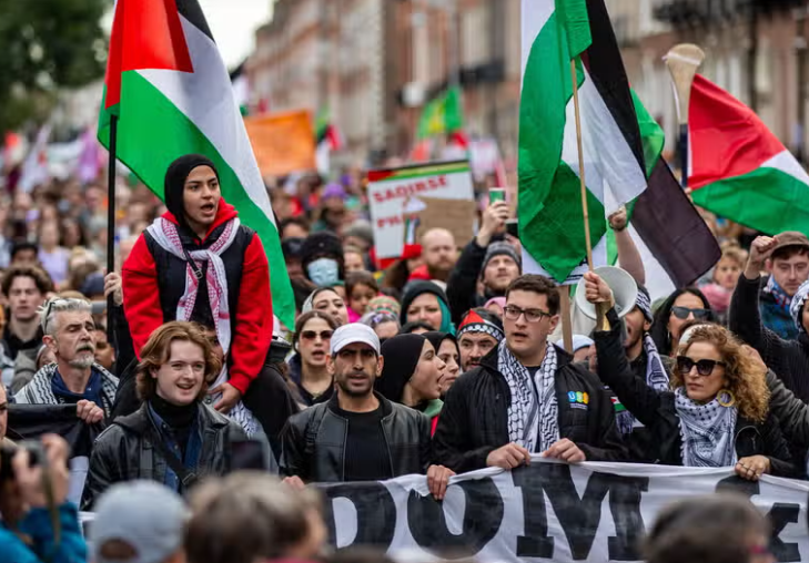 Thousands of Irish Demonstrators Condemn Israel’s Relentless Attacks on Gaza