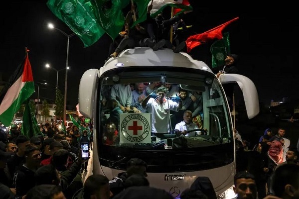 Palestinians freed from Israeli jails in swap deal with Hamas on Nov. 26