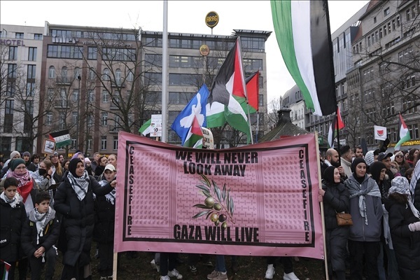 Pro-Palestinian people stage a demonstration at Witttenbergplatz to show solidarity with Gazans as Israeli attacks continue on December 28, 2023 in Berlin, Germany