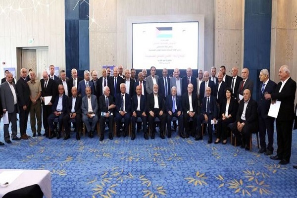 Palestinian groups meet in Cairo