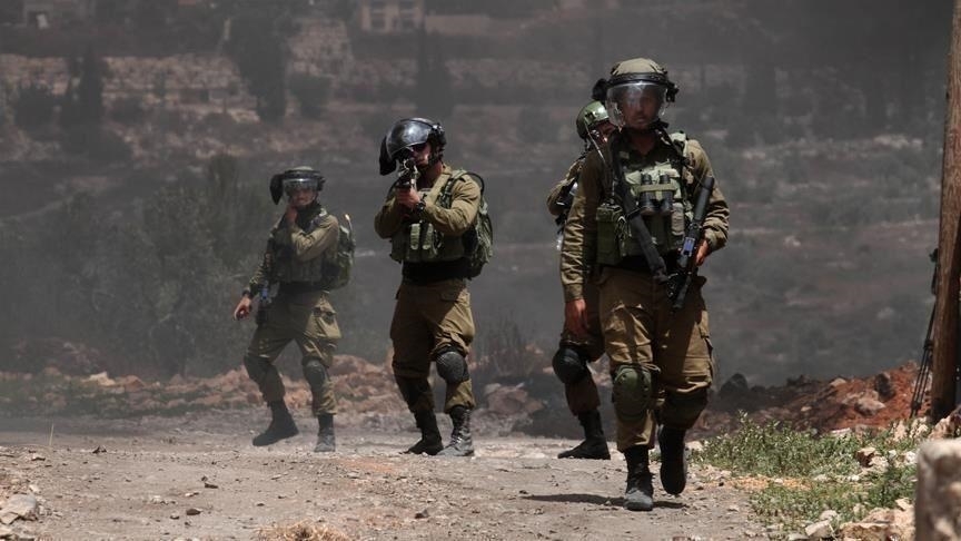 Israeli Troops Raid West Bank Town, Injure Dozens