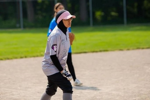 Hijabi Muslim women and sports