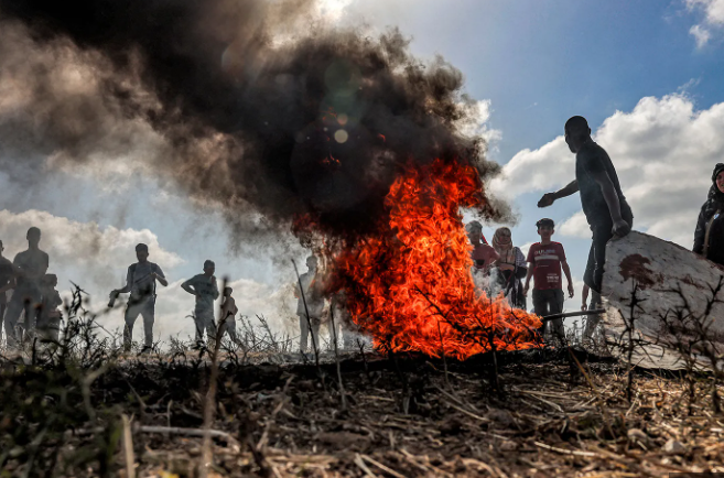 3 Palestinians Hurt by Israeli Fire near Gaza Border