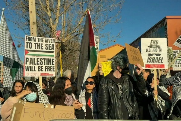 Protesters Interrupt US VP Harris Speech in California