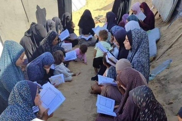 Gaza women attend Quran sessions