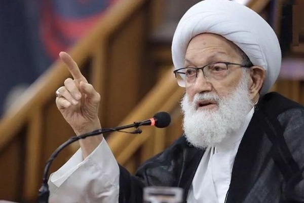 Bahrain's top Shia cleric Sheikh Isa Qassim