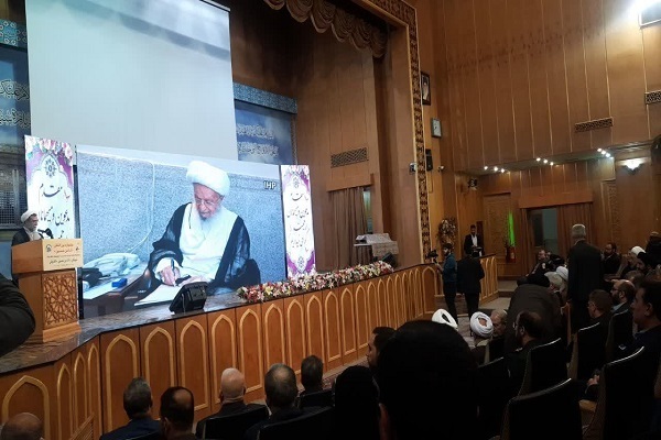 Ayatollah Nasser Makarem Shirazi’s message was read out at an international festival named “Ana Min Hussein”