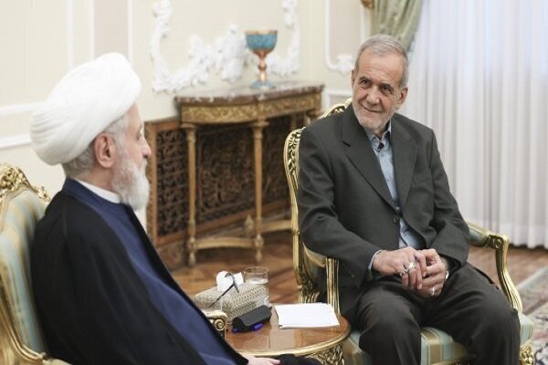 Iranian President Masoud Pezeshkian and Sheikh Naim Qassem, the deputy secretary general of the Lebanese Hezbollah resistance movement, met in Tehran on July 29, 2024