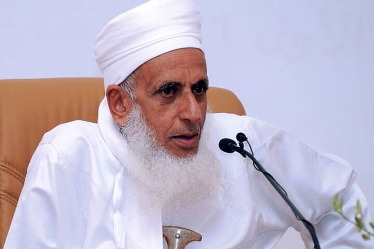 Grand Mufti of Oman Sheikh Ahmed bin Hamad Al Khalili