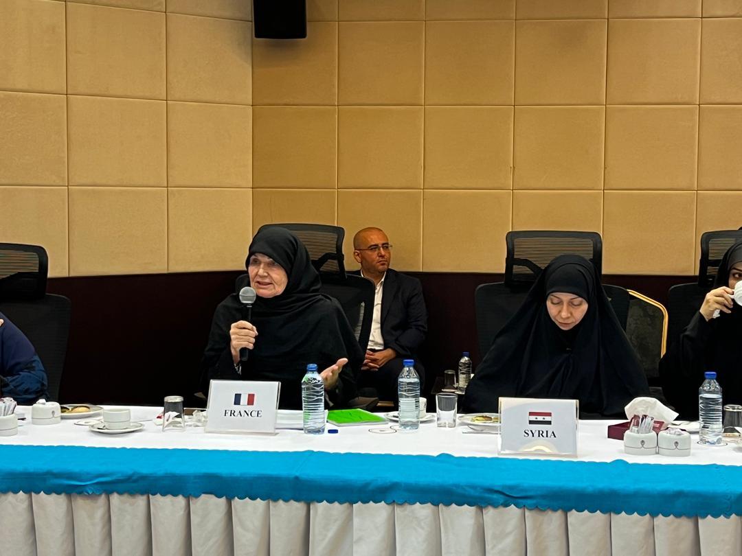 Education for Resistance: An Imperative in the Face of Contemporary Challenges