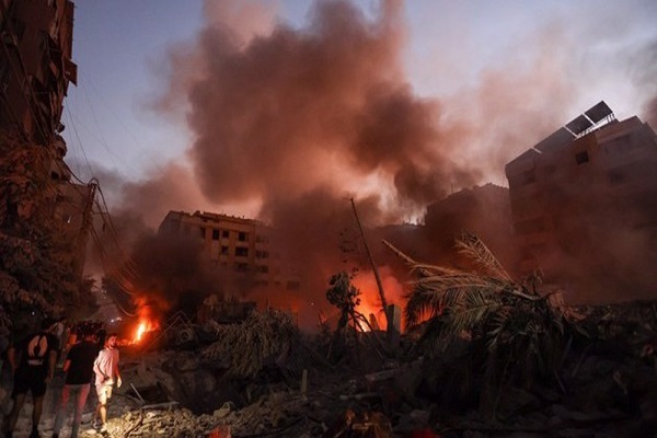 Iranian President Raps Israel’s Attacks on Lebanon, Egregious War Crimes