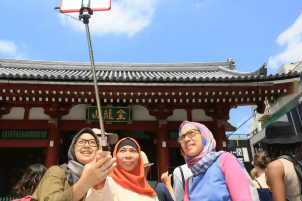 Muslim tourists in Japan