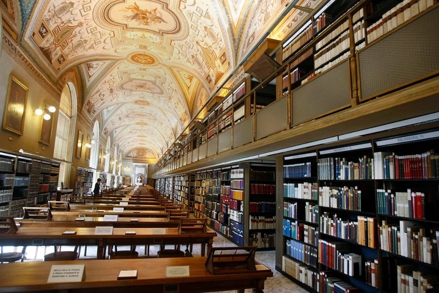 Vatican Library Offers Dedicated Prayer Space for Muslim Scholars
