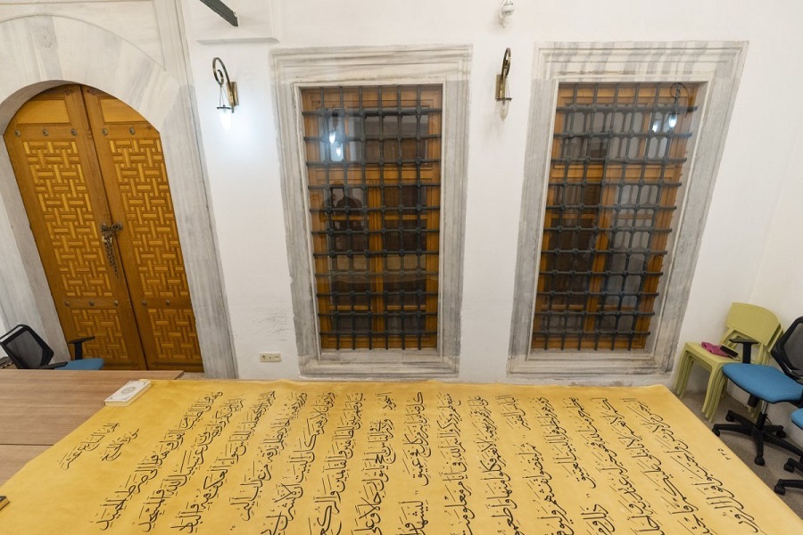 2025. (AA Photo) After six years of meticulous work, the world’s largest handwritten Quran has been completed in Istanbul.