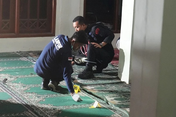 Indonesian Police Say Mosque Blast Suspect Influenced by Neo-Nazi Attacks