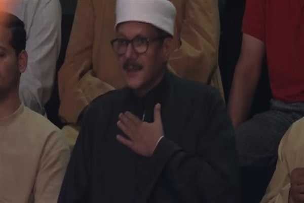Yasser Abdul Basit, the son of late Abdul Basit Abdul Samad, taking part in the Egyptian Dawlet El Telawa (State of Recitation) program.