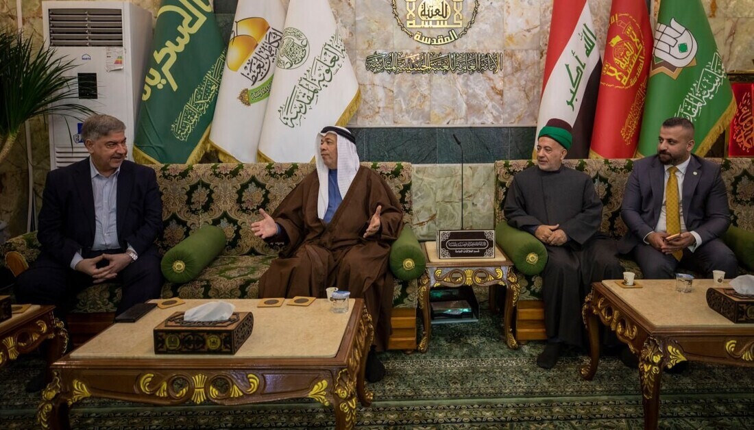 Old Bahraini Quran Copy Donated to Imam Hussein Holy Shrine Old Bahraini Quran Copy Donated to Imam Hussein Holy Shrine