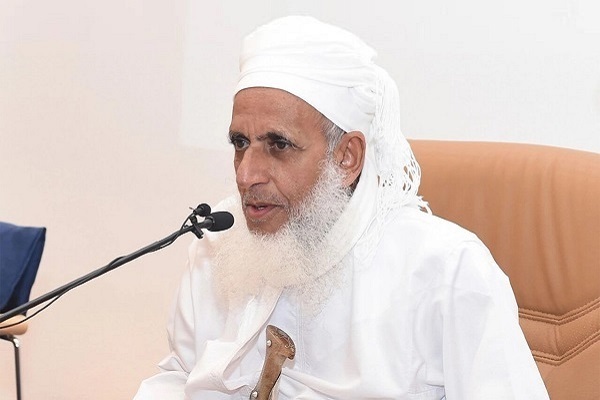 Grand Mufti of Oman Sheikh Ahmed bin Hamad Al Khalili