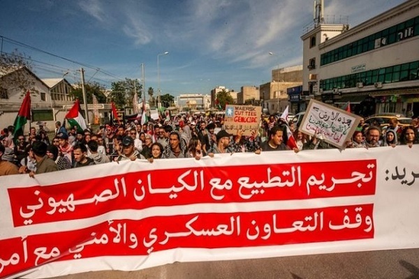 Tunisians held rallies in the capital Tunis and other cities on April 11, 2025, calling for the criminalization of normalizing ties with the Zionist regime.