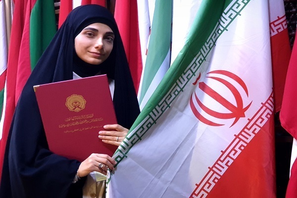 Iranian memorizer Sogand Rafi’zadeh came 5th in Jordan’s 20th International Quran Competition for Women