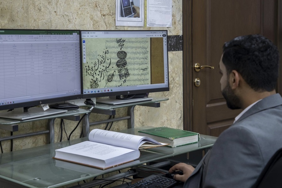 Karbala Shrine Completes Cataloging of 2,000 Rare Manuscripts