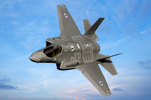 An F-35 warplane