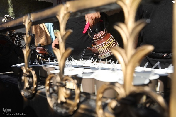 A Moukeb serving Arbaeen pilgrims