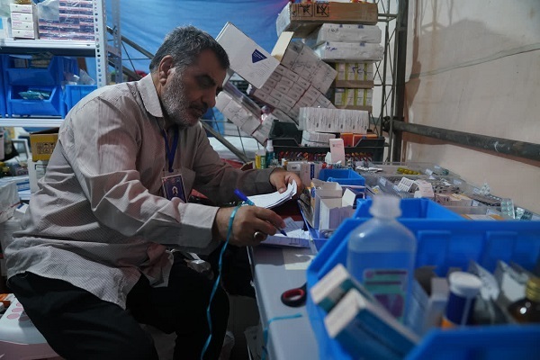 A clinic on the road between Najaf and Karbala in Iraq.