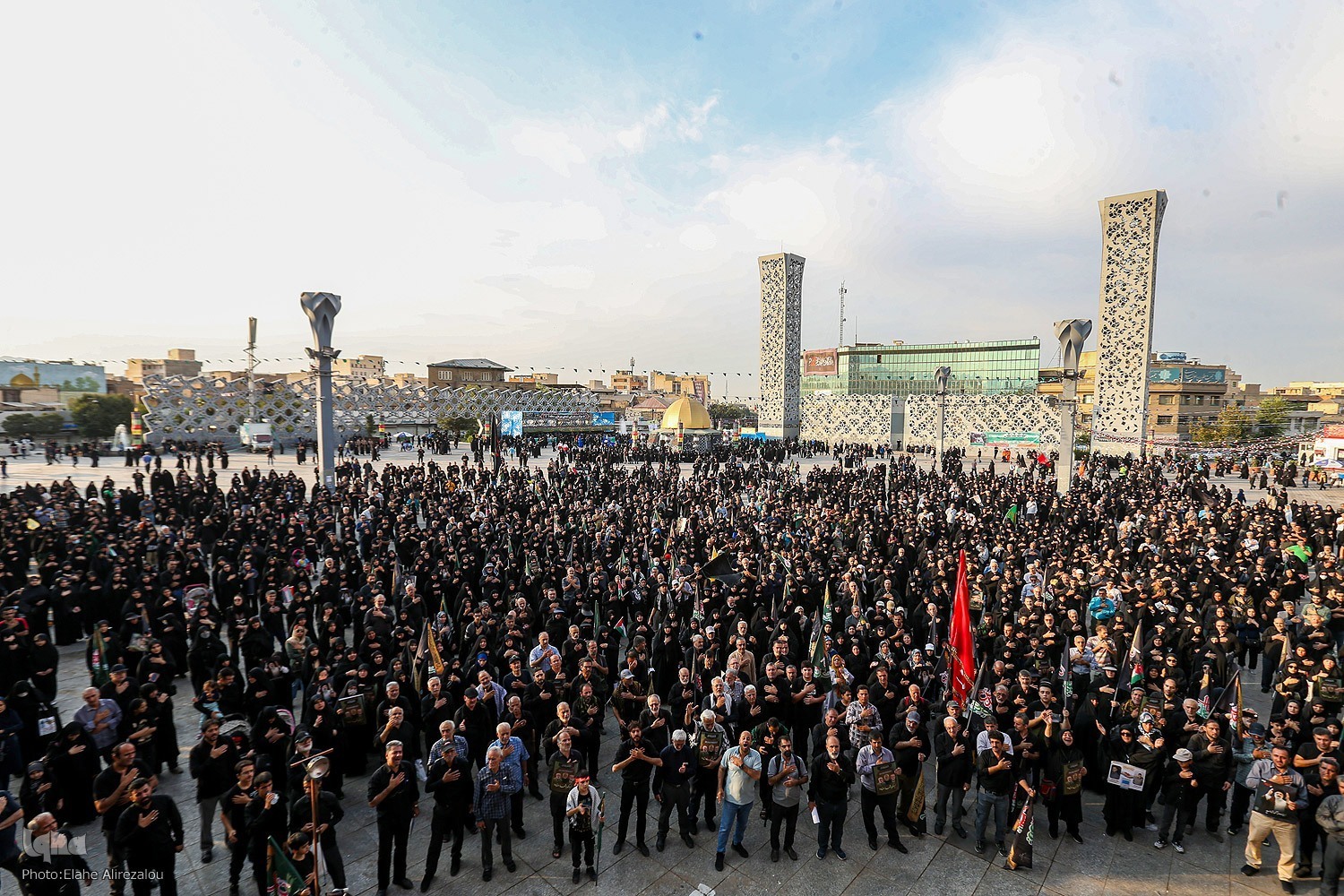 Every year, a large number of mourners take part in a procession held in the Iranian capital of Tehran on the day of Arbaeen, calling themselves “left behind” (for not having had the opportunity to take part in the annual Arbaeen march in Iraq).