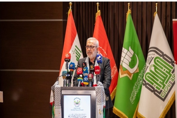Hassan Rashid Al-Obaiji, secretary general of the Astan (custodianship) of Imam Hussein (AS) holy shrine, addressing the fourth edition of the “Cry of Al-Aqsa Mosque” international conference in Karbala, Iraq (August 1, 2025)
