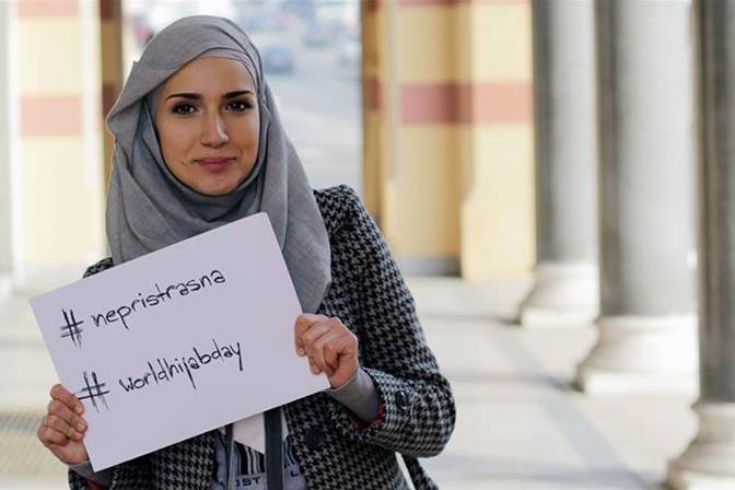 واکنش زنان مسلمان بوسنی به ممنوعیت حجاب در دادگاه ها
