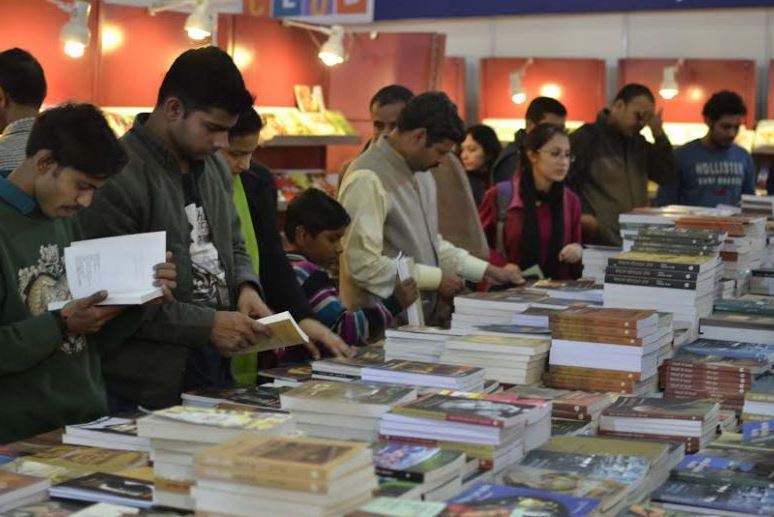 عرضه قرآن رایگان در نمایشگاه بین‌المللی کتاب دهلی