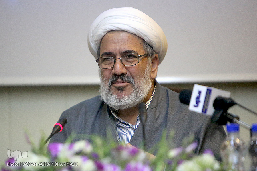 نوگرایی و ایدهپردازی ویژگی بارز «استاد» نوگرایی و ایدهپردازی ویژگی بارز «استاد»