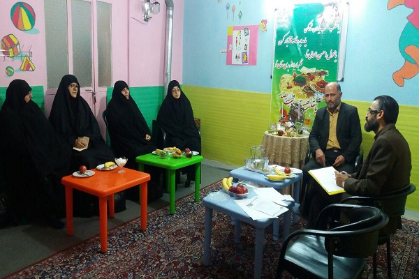 جلسه هم‌اندیشی مدیران مؤسسات شهرستان فردیس در سال95 برگزار شد