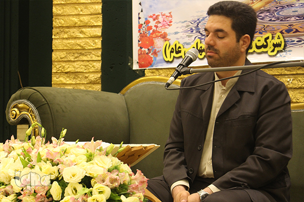 محفل انس با قرآن کریم با حضور احمدی وفا و احمد شحات احمد+صوت و عکس