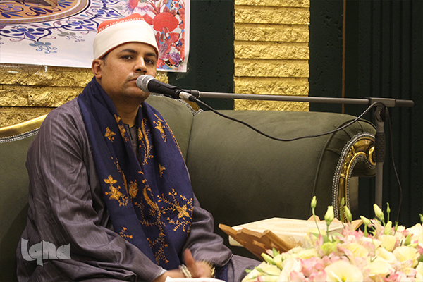 محفل انس با قرآن کریم با حضور احمدی وفا و احمد شحات احمد+صوت و عکس