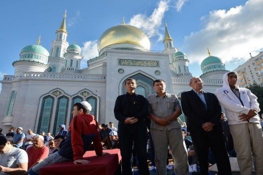 پوتین حلول عید سعید فطر را به مسلمانان روسيه تبریک گفت پوتین حلول عید سعید فطر را به مسلمانان روسيه تبریک گفت