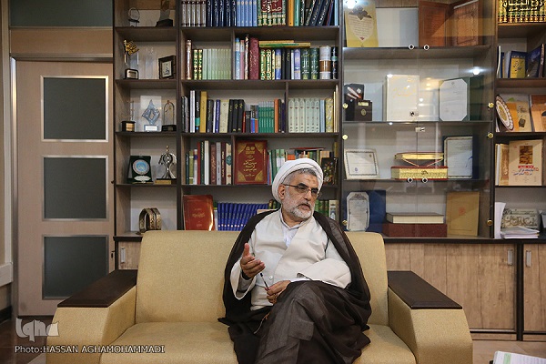 از پیگیری بودجه مجزا برای نمایشگاه قرآن تا بودجه یک میلیاردی یک «سامانه» از پیگیری بودجه مجزا برای نمایشگاه قرآن تا بودجه یک میلیاردی یک «سامانه»